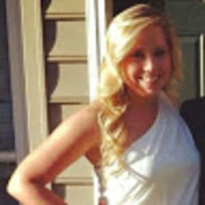 Meet your Posher, Maura